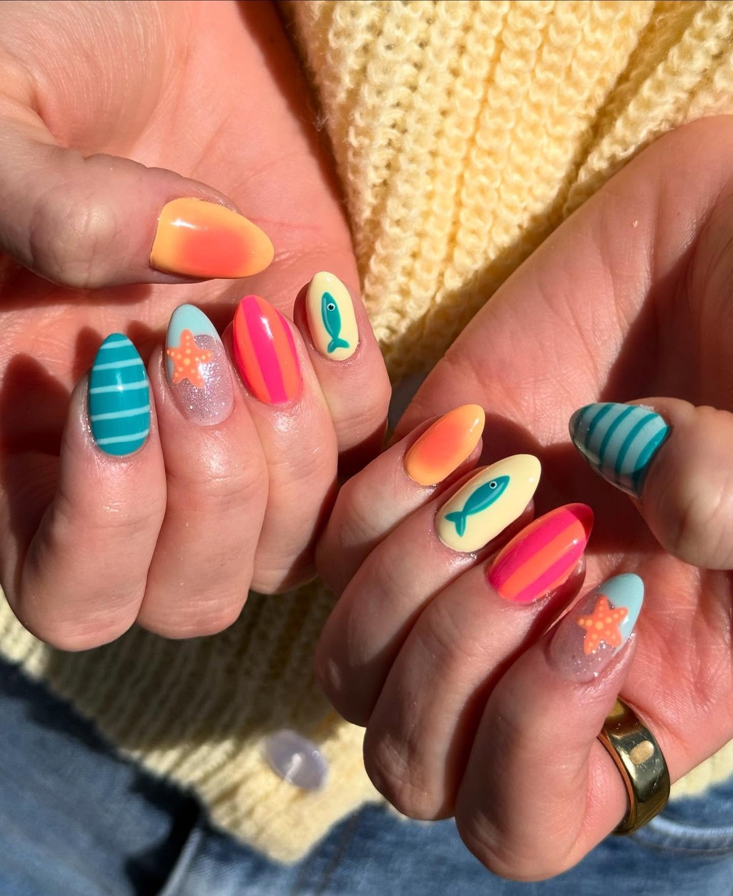 Ocean Stripe Starfish Nails
